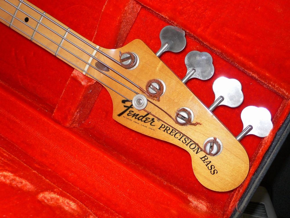 fender japan Precision Bass Eシリアル Sスタンプ（お知らせ